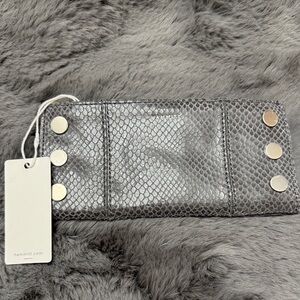 Hammett 110 NORTH - Skyline Snake/Brushed Silver